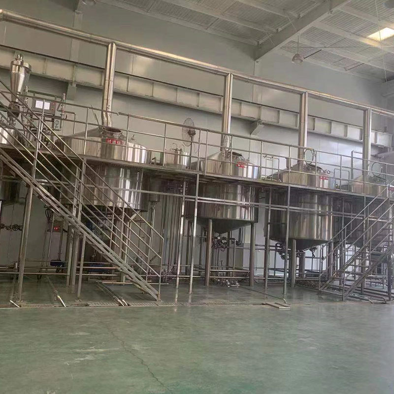 东方精酿啤酒设备厂—平面布置、设备设计、制造、调试、培训等一条龙服务_COPY